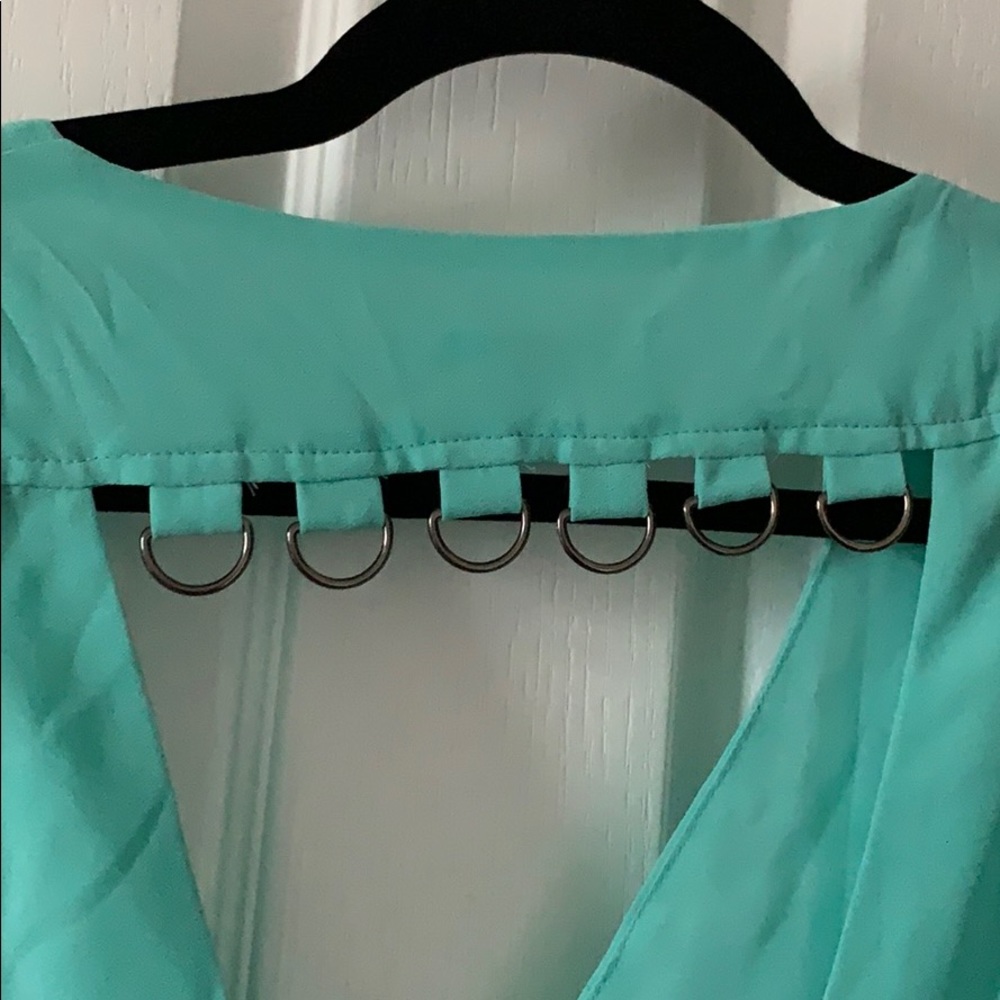 Crop Top - Picture 2 of 3